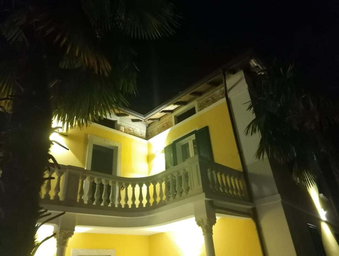 B&B Villa Preziosa Lago Maggiore Lesa Dış mekan fotoğraf