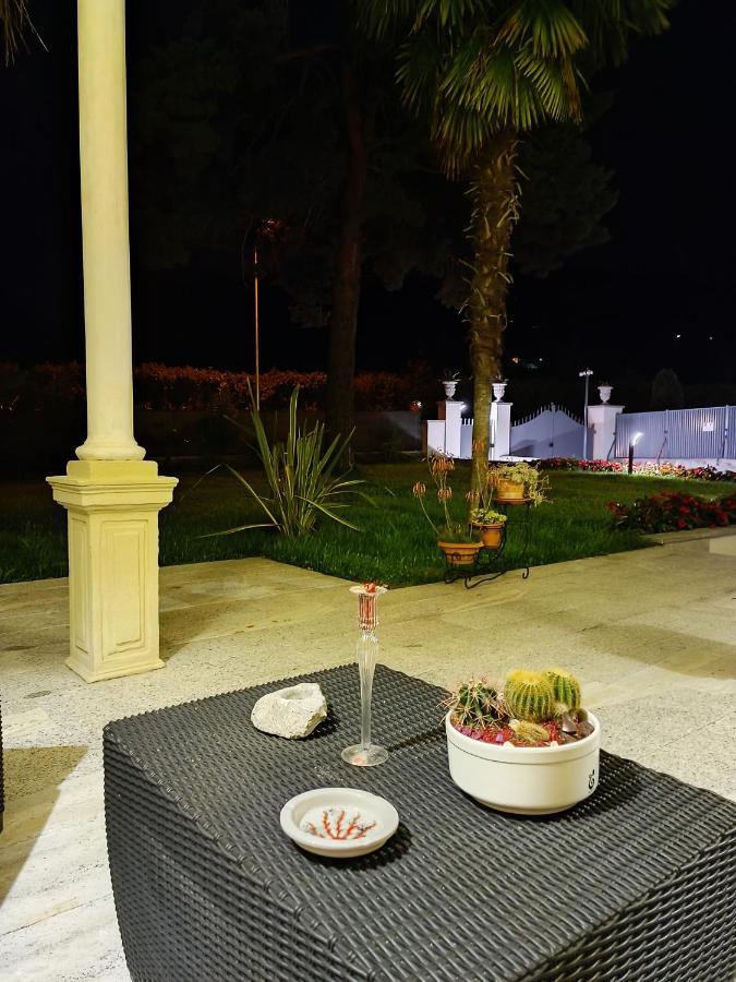 B&B Villa Preziosa Lago Maggiore Lesa Dış mekan fotoğraf