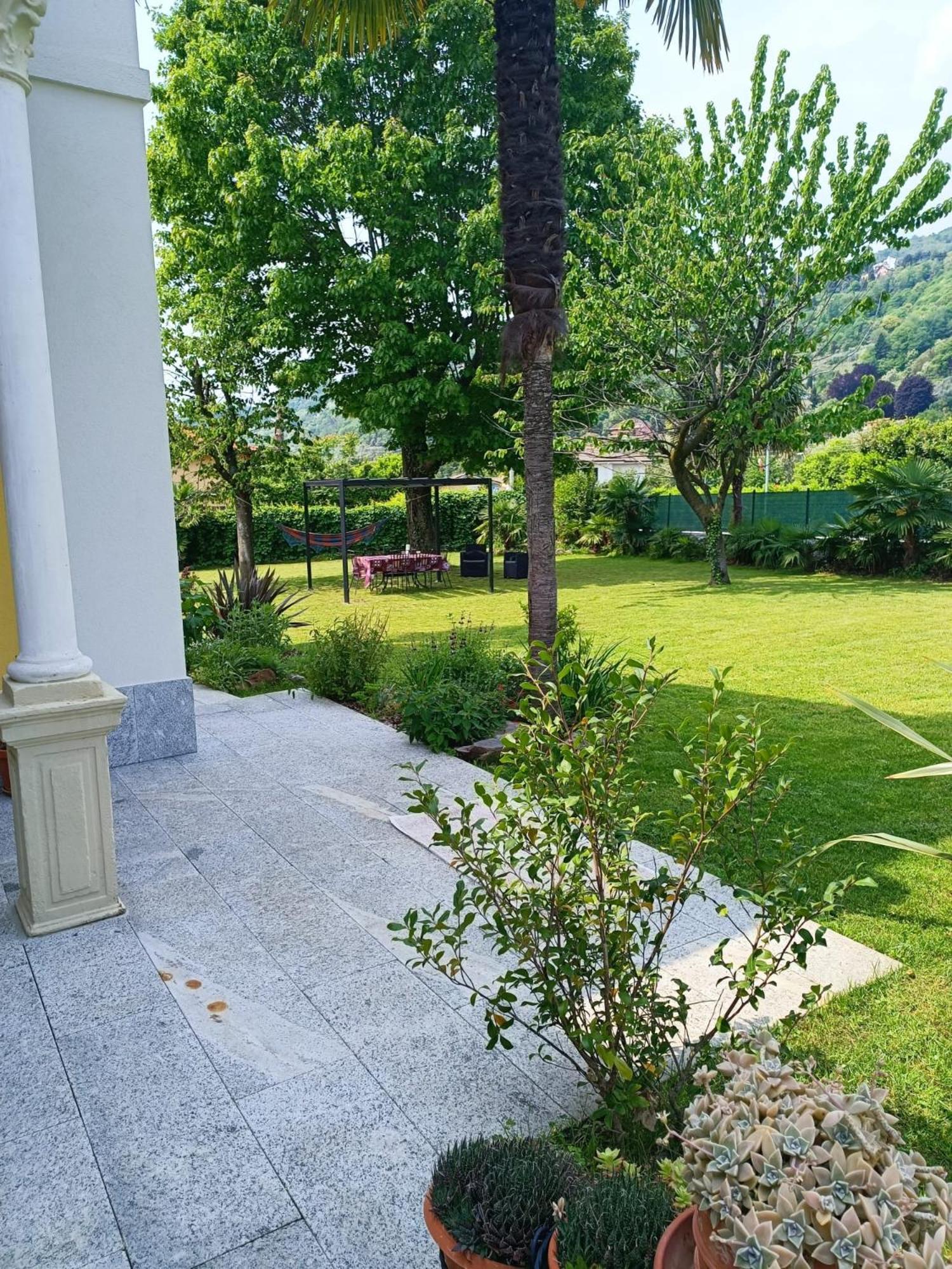 B&B Villa Preziosa Lago Maggiore Lesa Dış mekan fotoğraf